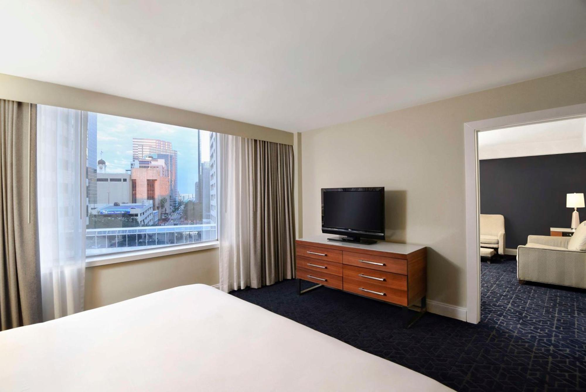 Hotel Tampa Riverwalk Exterior foto